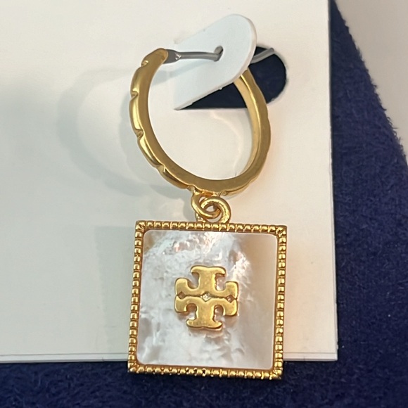 💛Tory Burch Earrings - Picture 3 of 16
